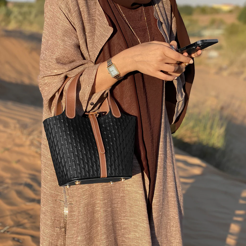 Alyazia Handbag / Black & Tan - Image 9