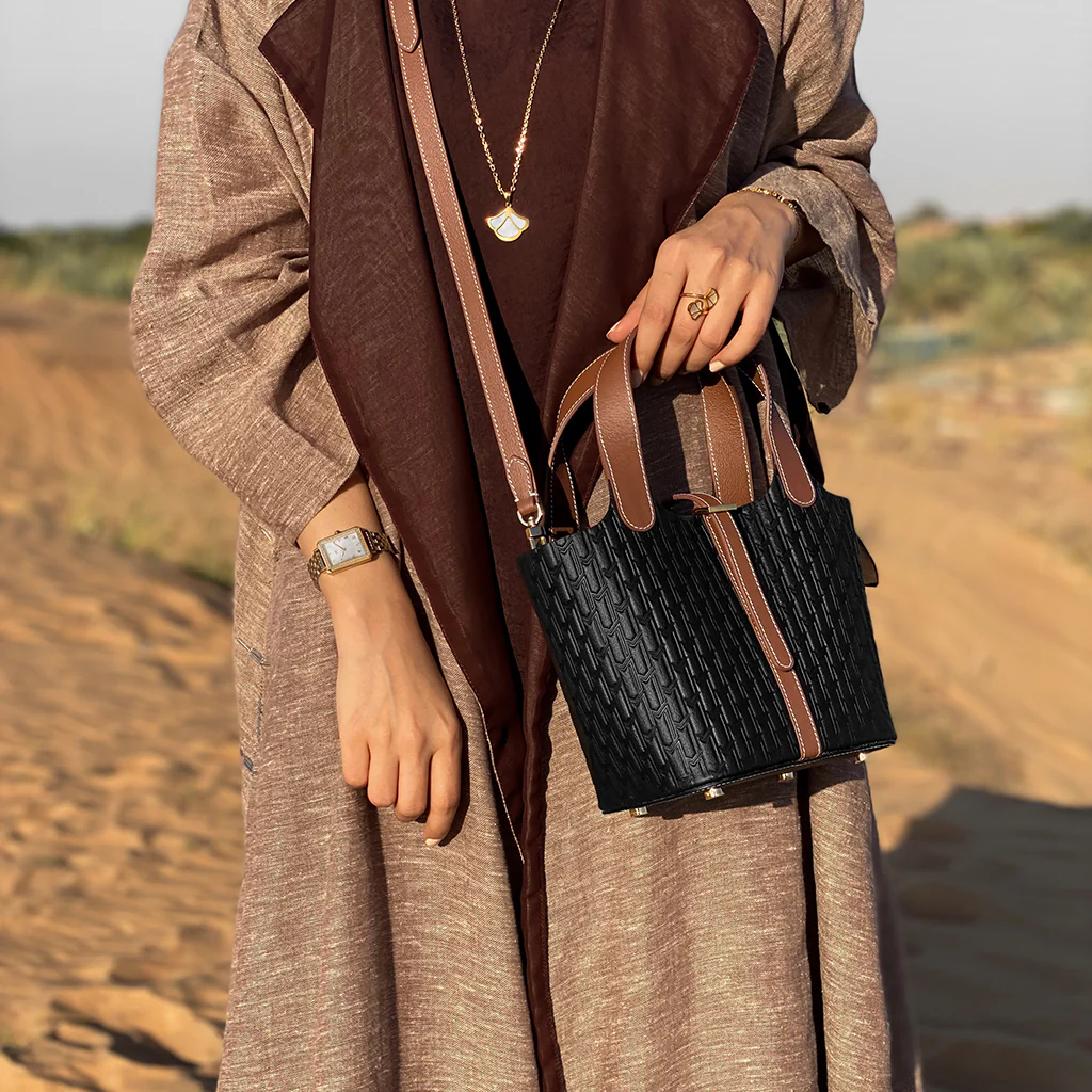 Alyazia Handbag / Black & Tan - Image 10