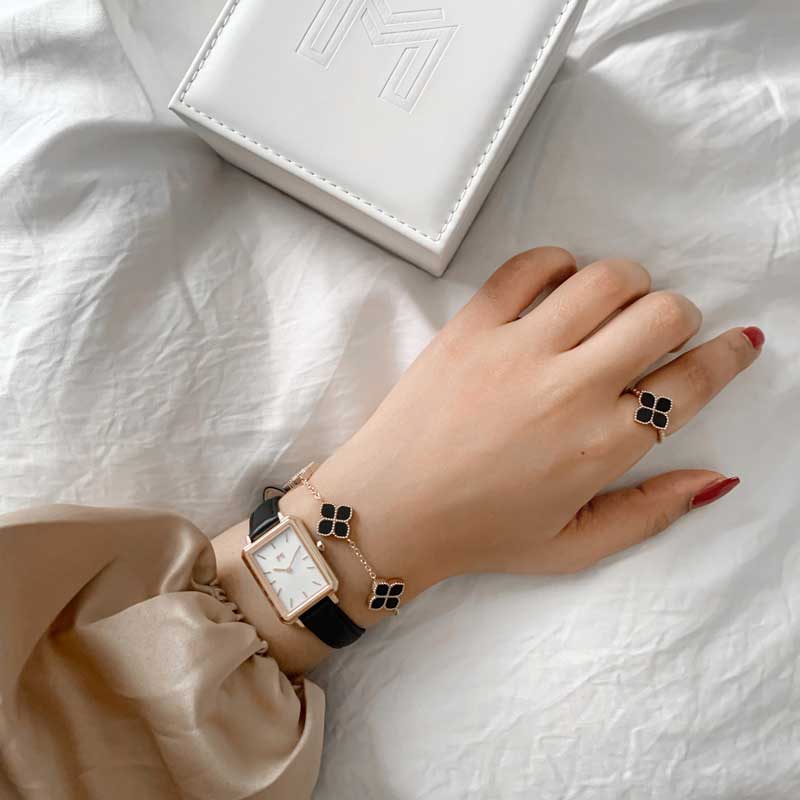 Joory / Earrings Black Rose Gold - Image 5