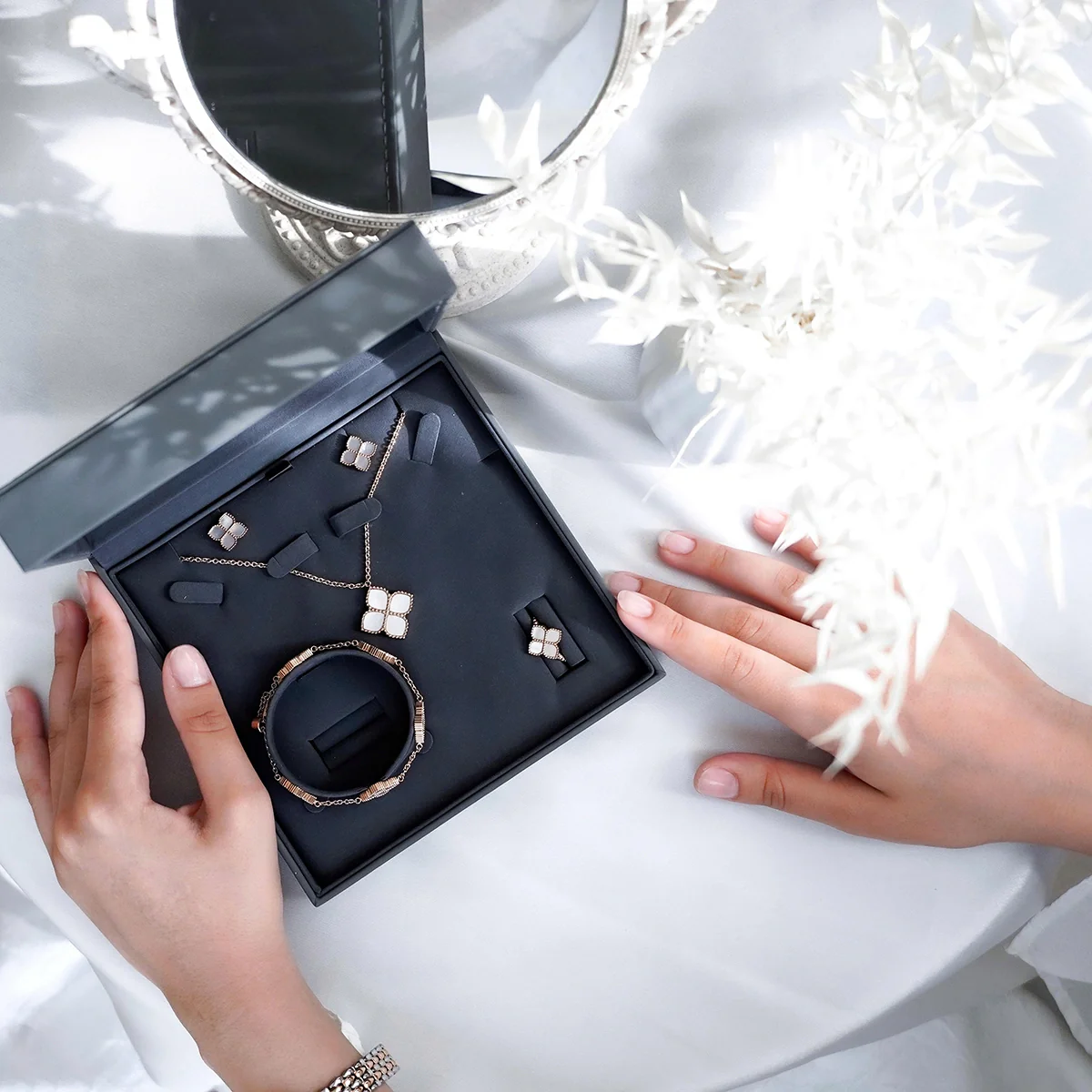 Joory / Earrings Pearl Rose Gold - Image 6