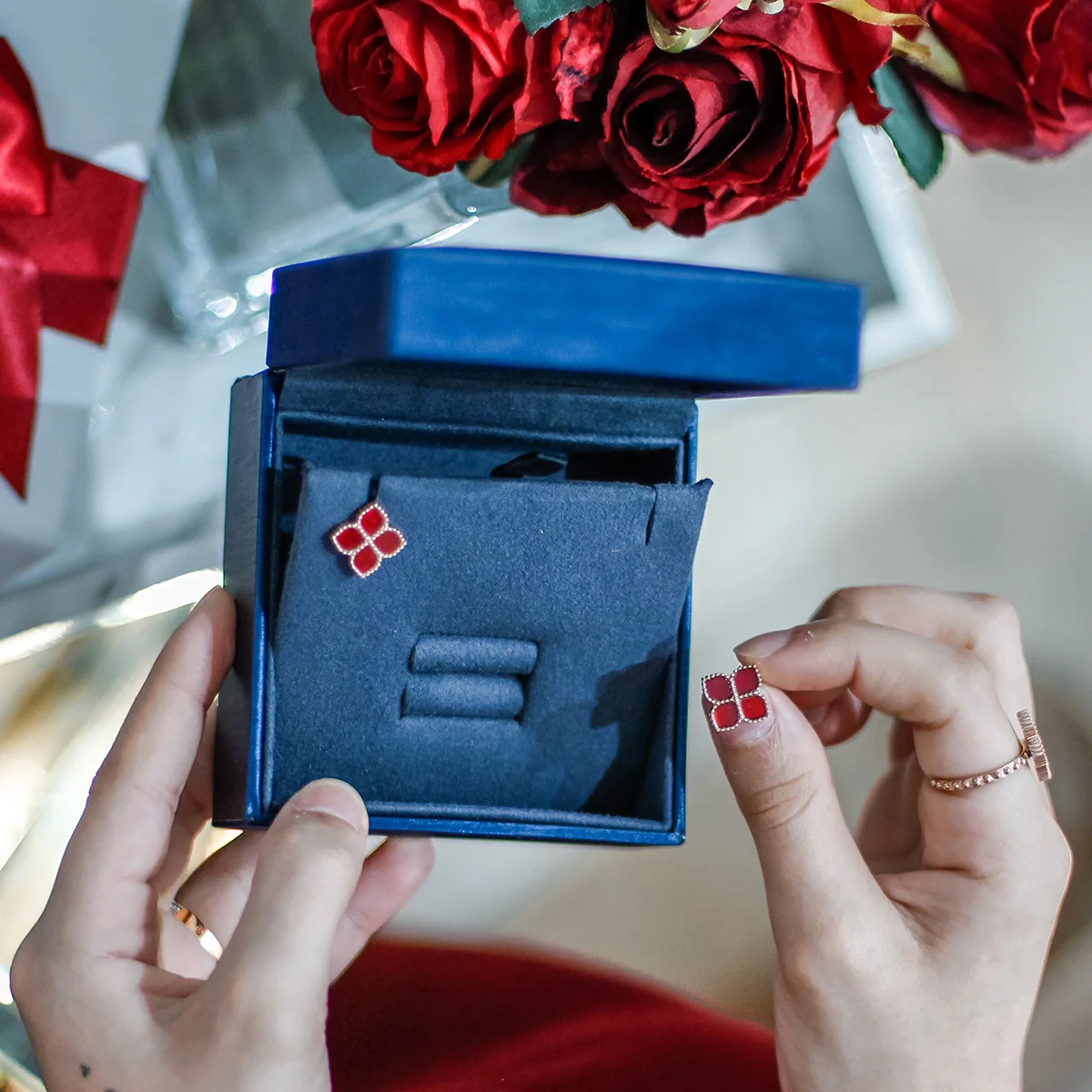 Joory / Earrings Red Rose Gold - Image 3