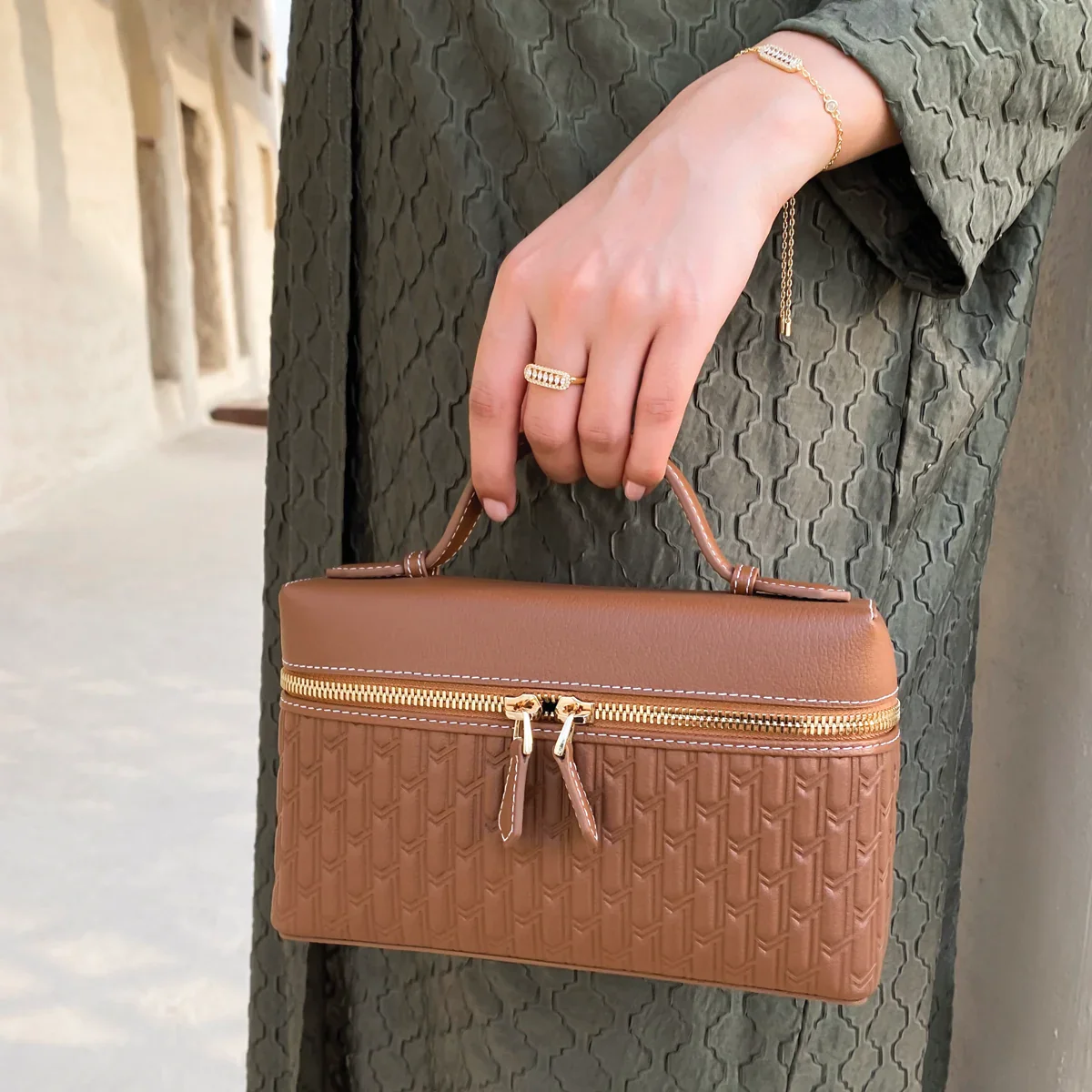 Maitha Handbag / Tan - Image 9
